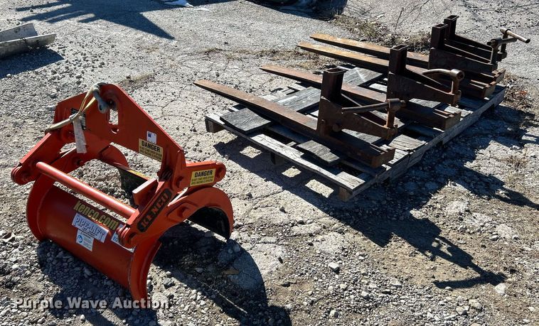 image for item EK2583 Forklift attachments