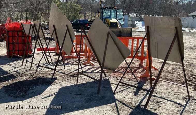 image for item EK2585 Road safety equipment