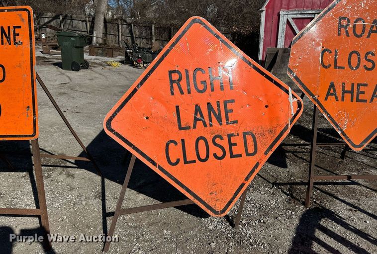 image for item EK2585 Road safety equipment