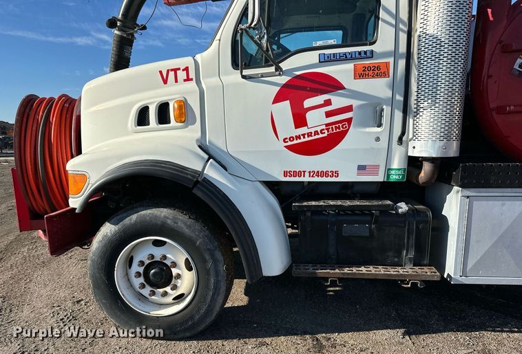 image for item EN2561 1997 Ford Louisville  sewer jetter truck