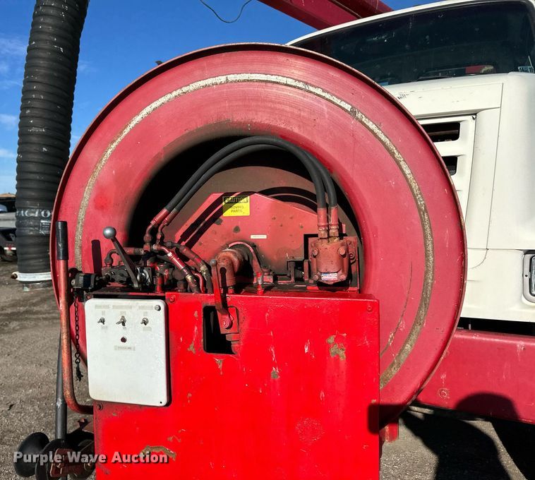 image for item EN2561 1997 Ford Louisville  sewer jetter truck