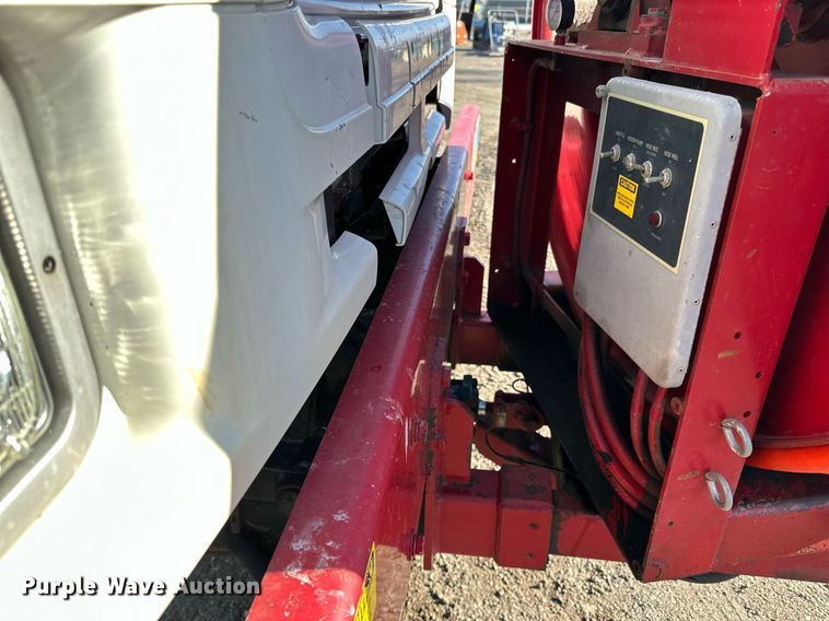 image for item EN2561 1997 Ford Louisville  sewer jetter truck