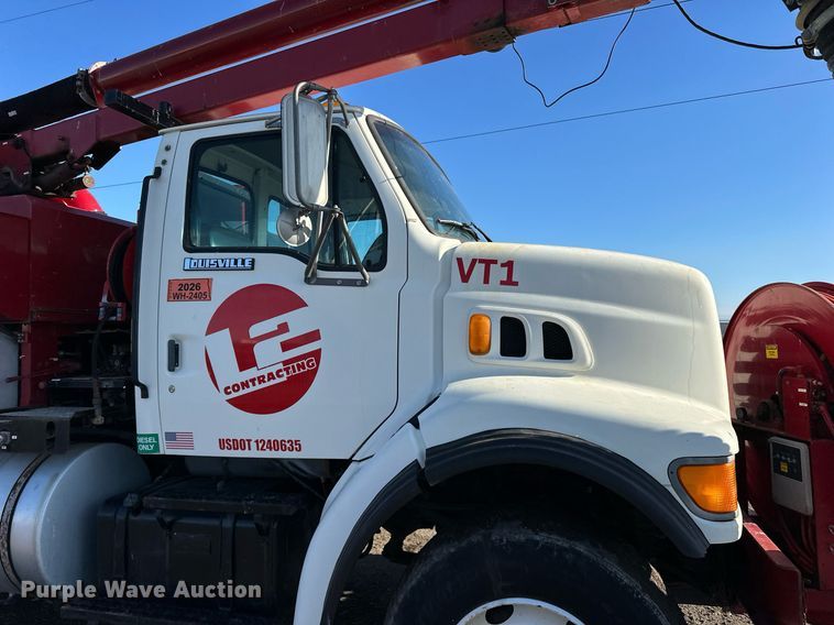 image for item EN2561 1997 Ford Louisville  sewer jetter truck