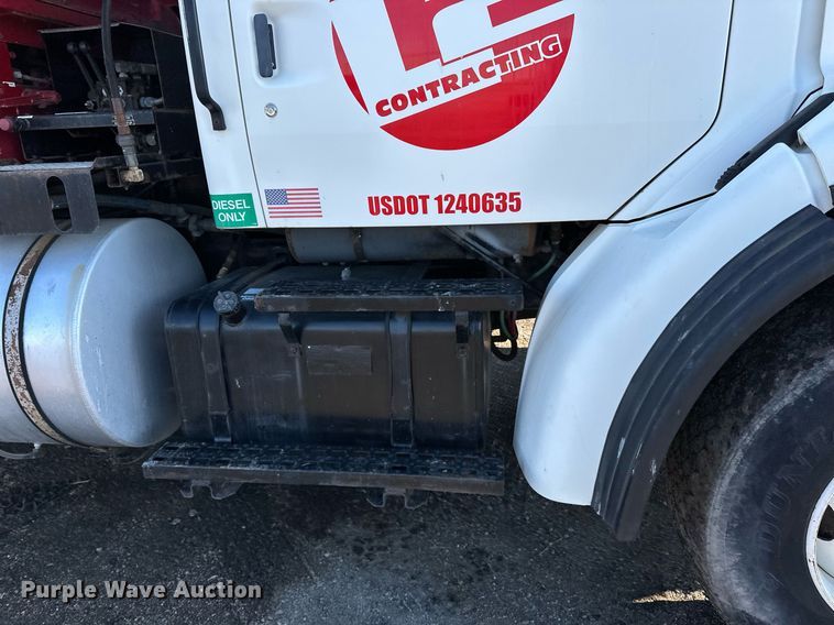 image for item EN2561 1997 Ford Louisville  sewer jetter truck