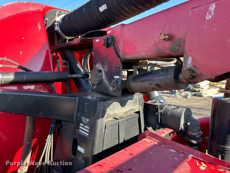 image for item EN2561 1997 Ford Louisville  sewer jetter truck