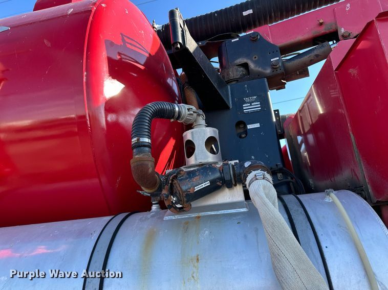 image for item EN2561 1997 Ford Louisville  sewer jetter truck