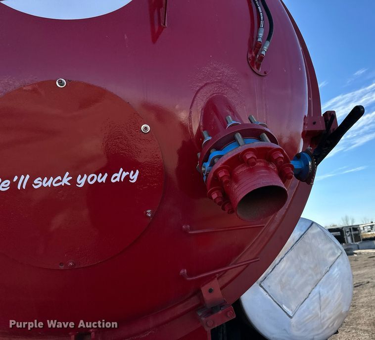 image for item EN2561 1997 Ford Louisville  sewer jetter truck