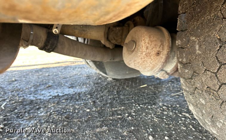 image for item EN2561 1997 Ford Louisville  sewer jetter truck