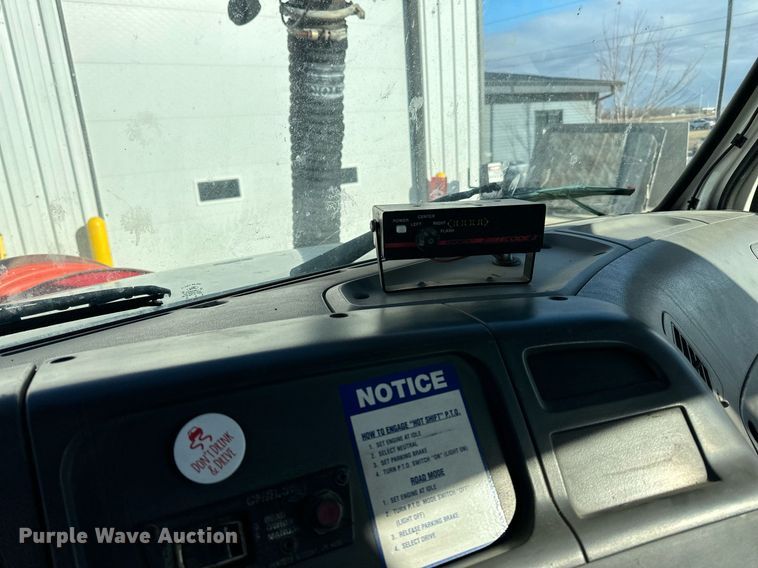 image for item EN2561 1997 Ford Louisville  sewer jetter truck