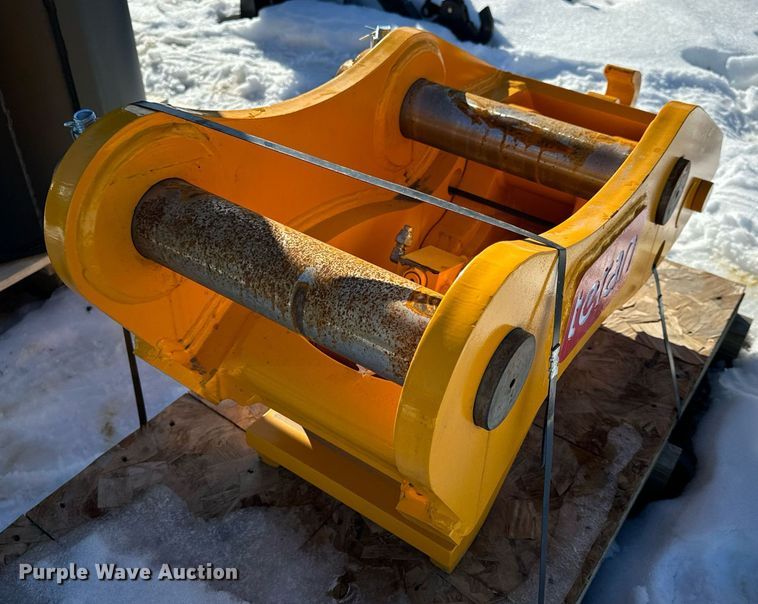 image for item EN5046 Teran TQC320B hydraulic quick coupler