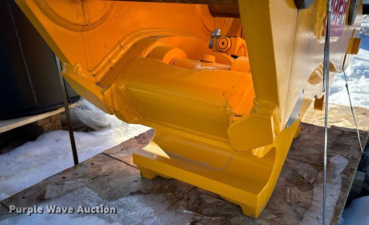 image for item EN5046 Teran TQC320B hydraulic quick coupler