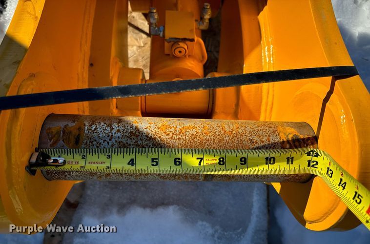 image for item EN5046 Teran TQC320B hydraulic quick coupler