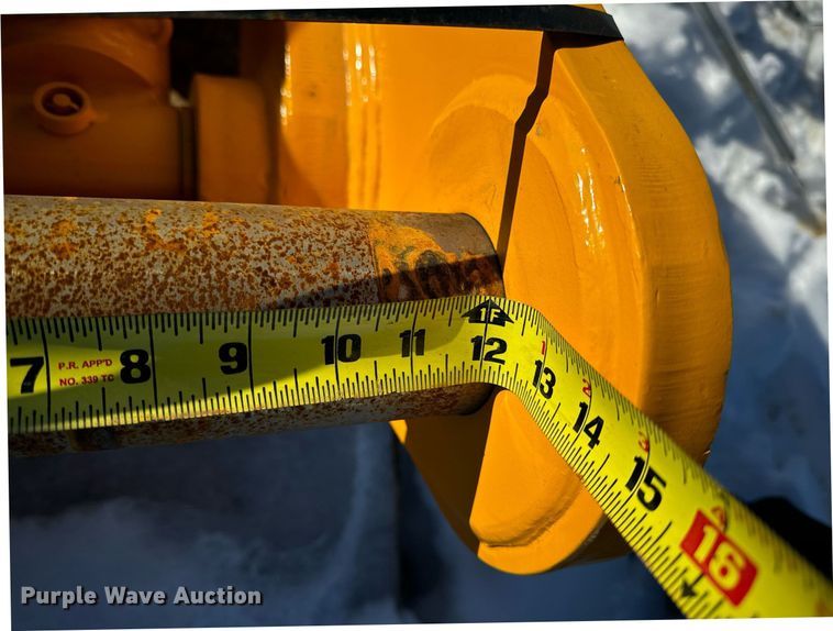 image for item EN5046 Teran TQC320B hydraulic quick coupler