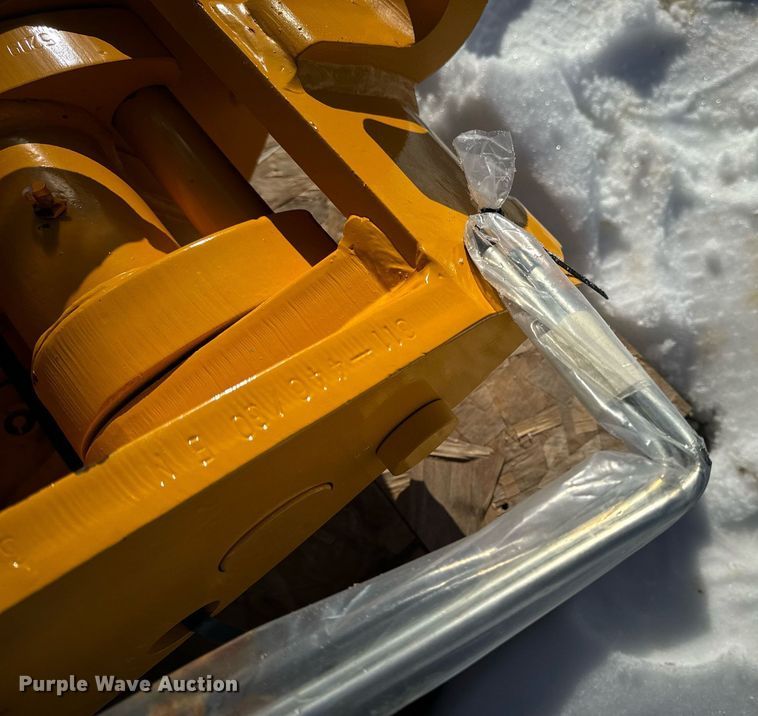 image for item EN5046 Teran TQC320B hydraulic quick coupler