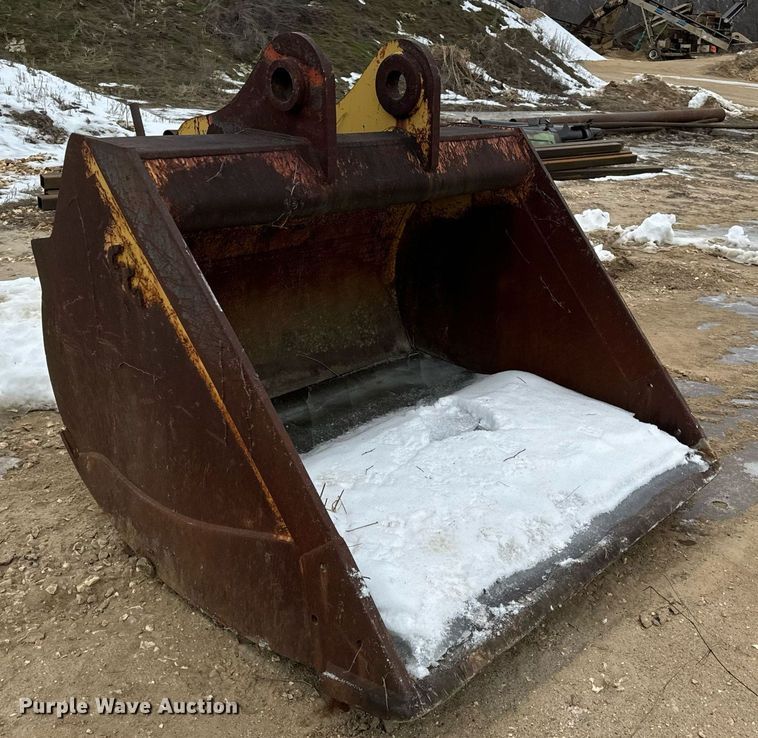 image for item EN5054 CG excavator bucket