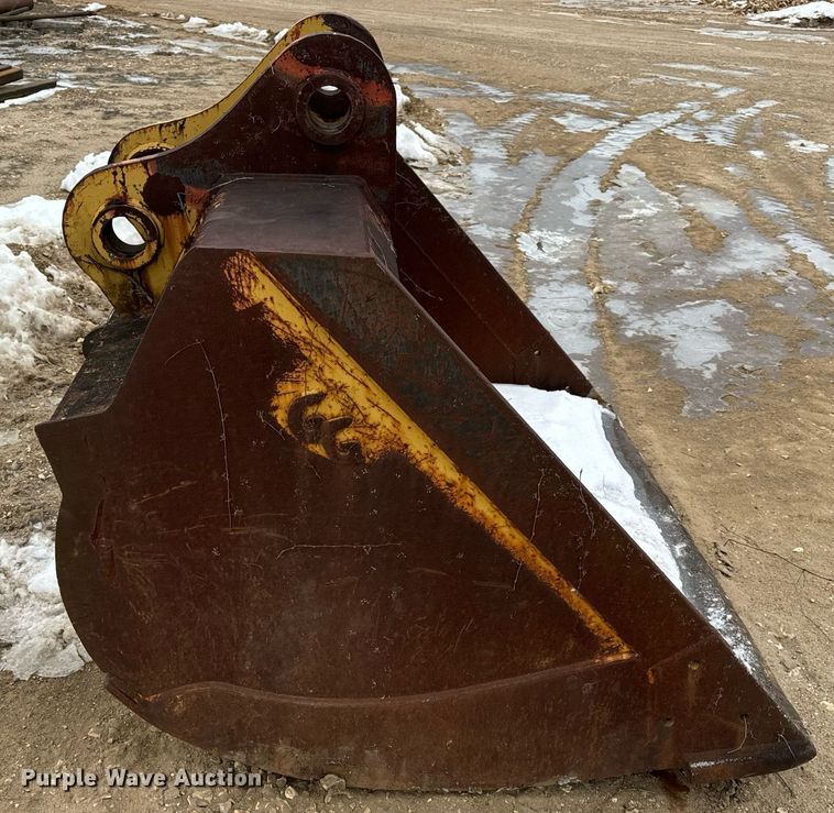 image for item EN5054 CG excavator bucket