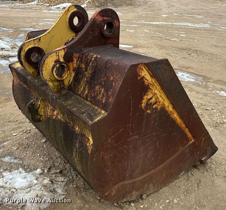 image for item EN5054 CG excavator bucket