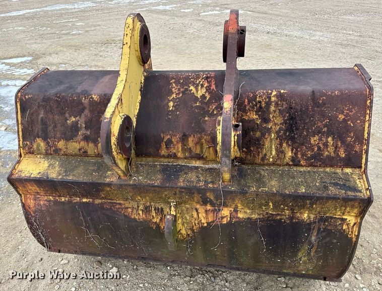 image for item EN5054 CG excavator bucket