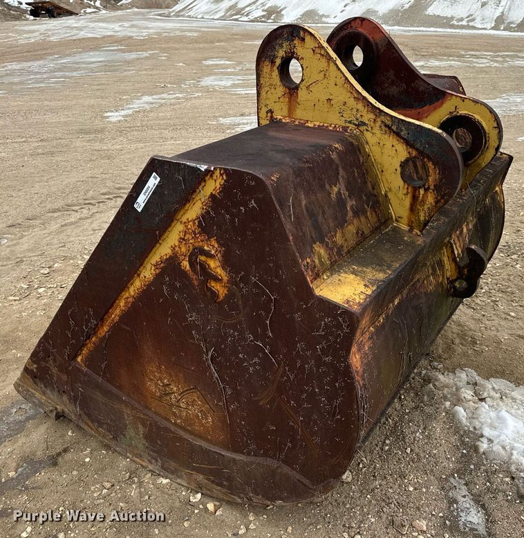 image for item EN5054 CG excavator bucket