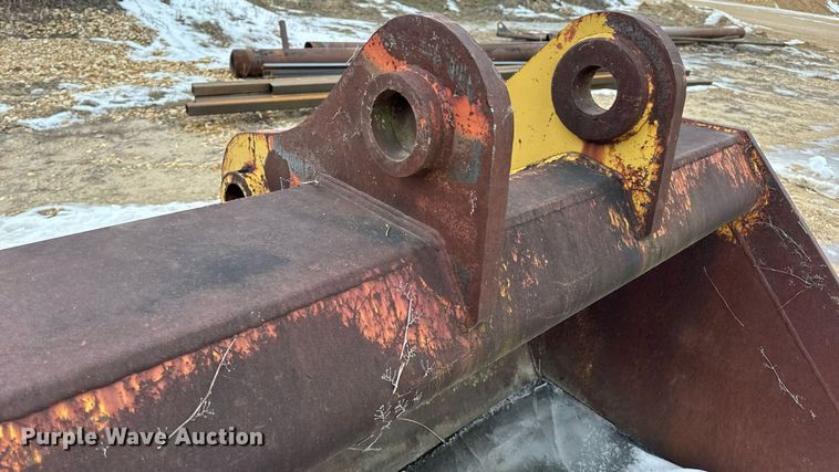 image for item EN5054 CG excavator bucket