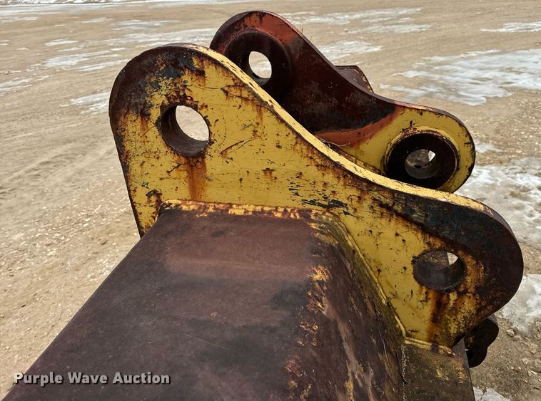 image for item EN5054 CG excavator bucket