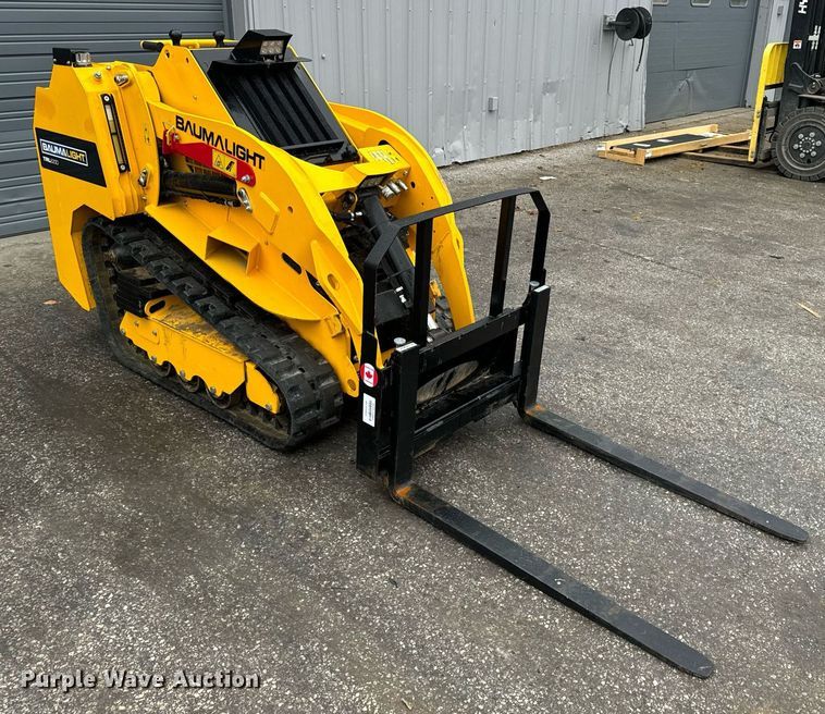 image for item EN5091 2023 Baumalight TRL620D compact utility loader