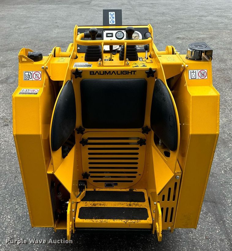 image for item EN5091 2023 Baumalight TRL620D compact utility loader