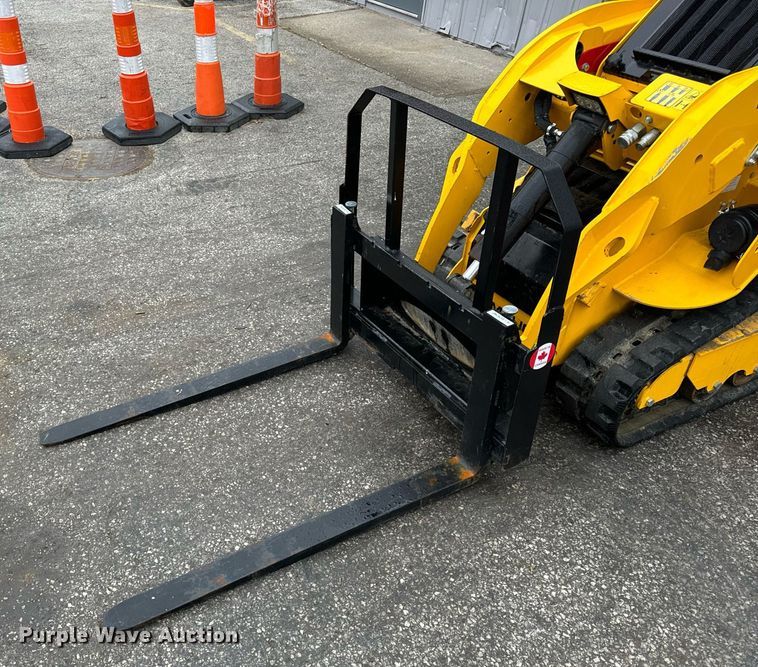 image for item EN5091 2023 Baumalight TRL620D compact utility loader