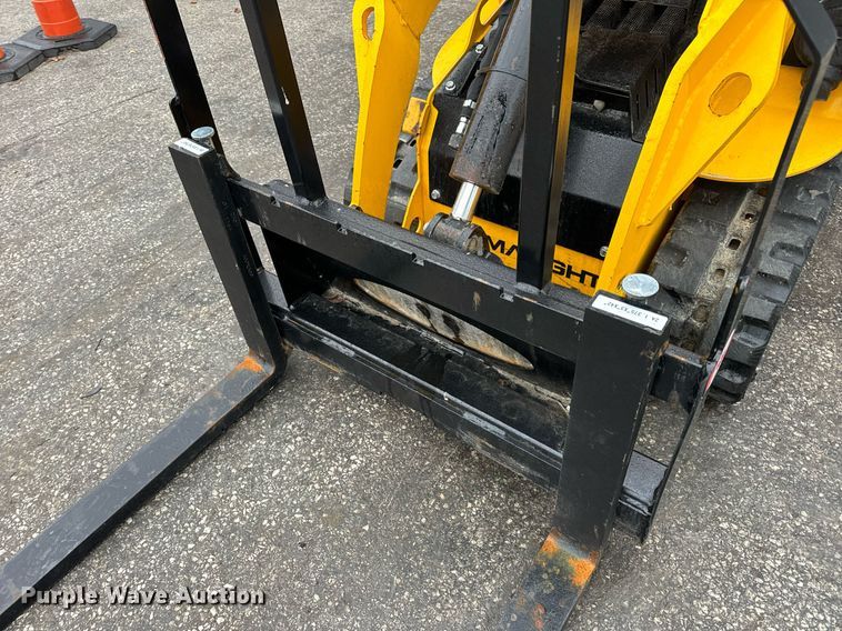 image for item EN5091 2023 Baumalight TRL620D compact utility loader