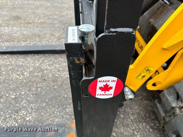 image for item EN5091 2023 Baumalight TRL620D compact utility loader