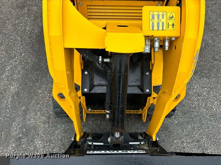 image for item EN5091 2023 Baumalight TRL620D compact utility loader