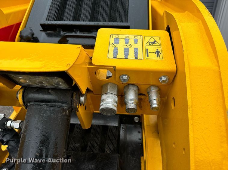 image for item EN5091 2023 Baumalight TRL620D compact utility loader