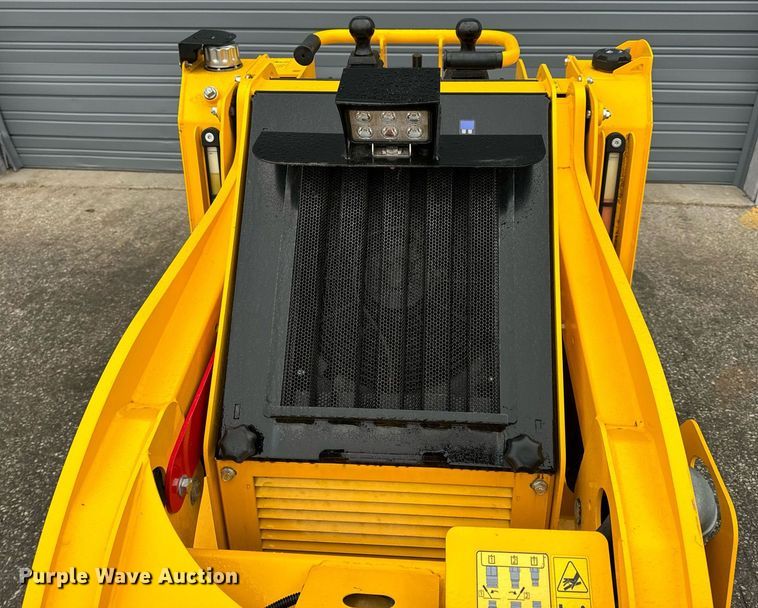 image for item EN5091 2023 Baumalight TRL620D compact utility loader