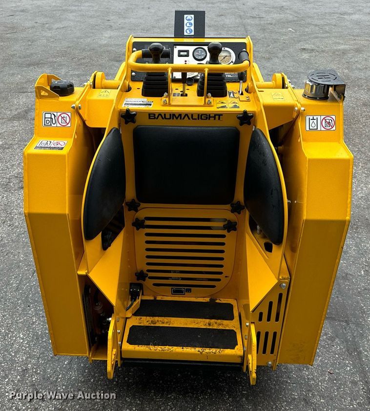 image for item EN5091 2023 Baumalight TRL620D compact utility loader