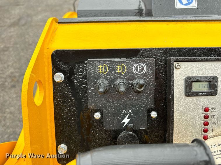 image for item EN5091 2023 Baumalight TRL620D compact utility loader