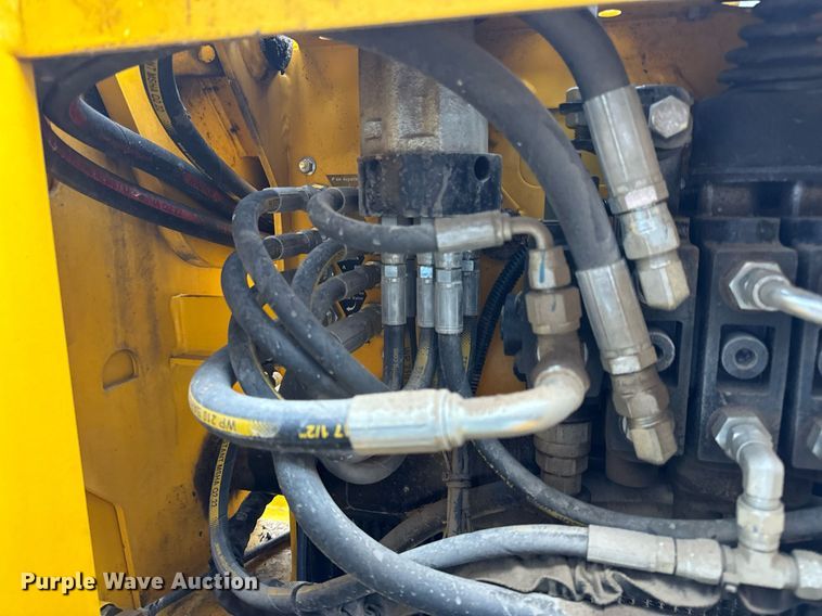 image for item EN5091 2023 Baumalight TRL620D compact utility loader