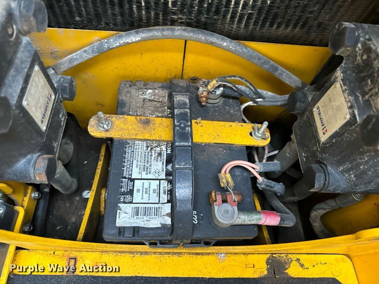 image for item EN5091 2023 Baumalight TRL620D compact utility loader