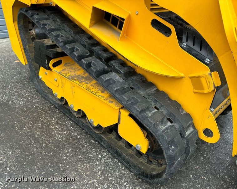 image for item EN5091 2023 Baumalight TRL620D compact utility loader