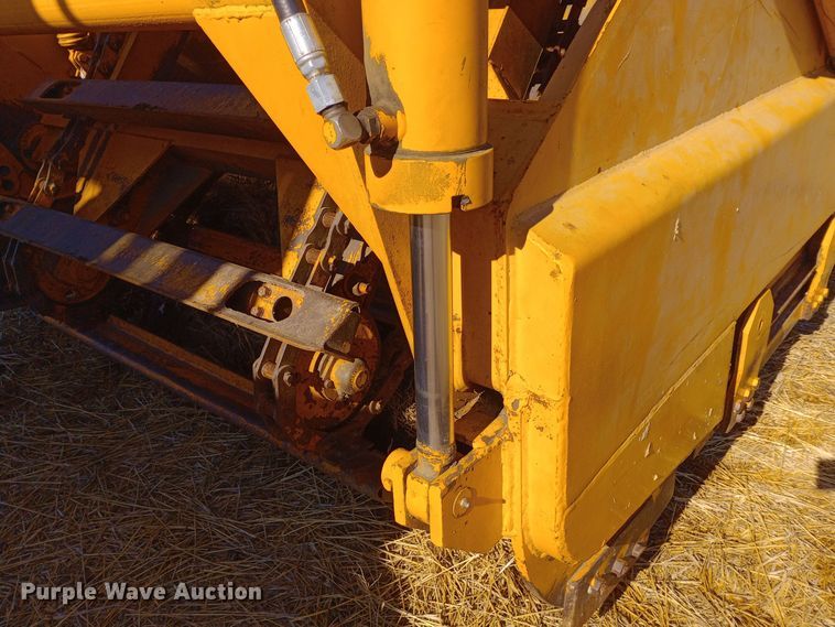 image for item EO0547 1967 International E200 elevating scraper