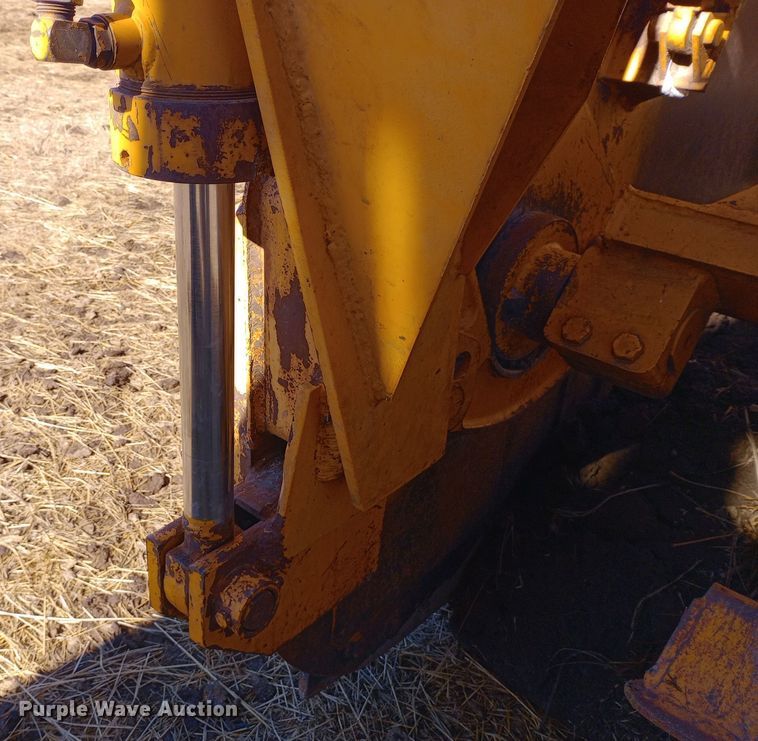 image for item EO0547 1967 International E200 elevating scraper