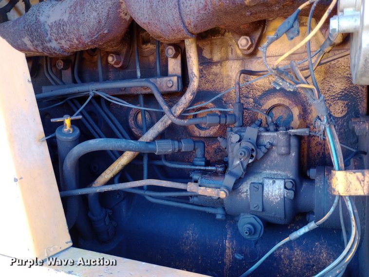 image for item EO0547 1967 International E200 elevating scraper