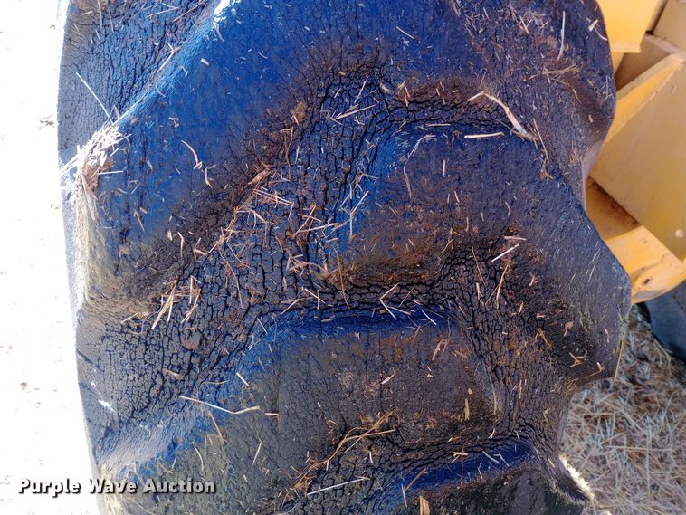 image for item EO0547 1967 International E200 elevating scraper