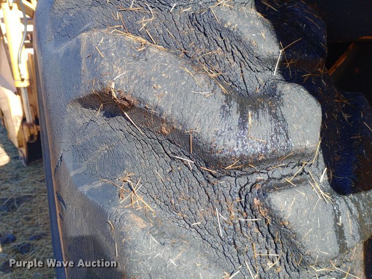 image for item EO0547 1967 International E200 elevating scraper