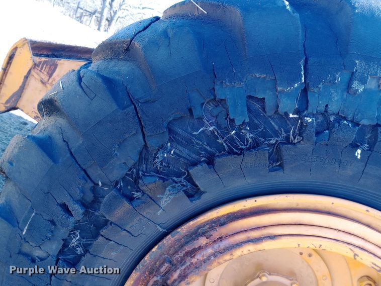 image for item EO0547 1967 International E200 elevating scraper