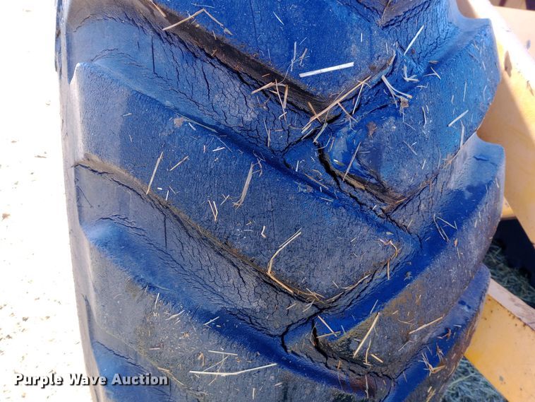 image for item EO0547 1967 International E200 elevating scraper