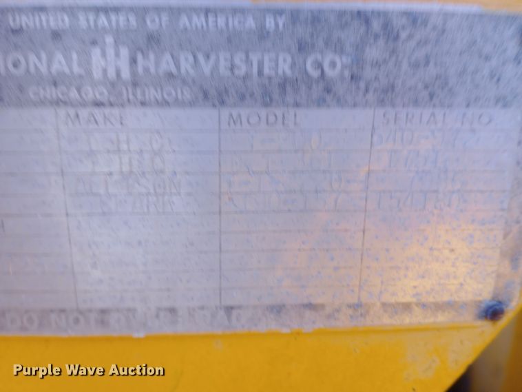 image for item EO0547 1967 International E200 elevating scraper