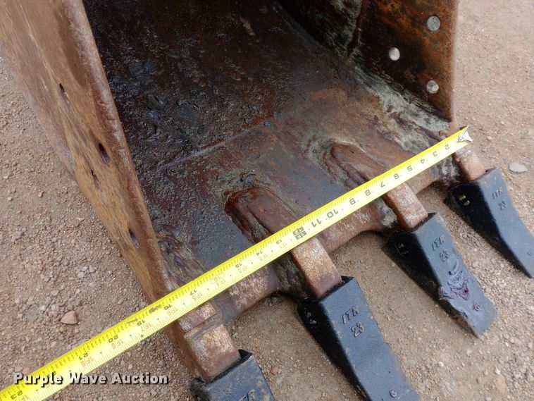 image for item EO0554 2008 Komatsu PC50MR-2 mini excavator