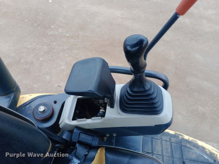 image for item EO0554 2008 Komatsu PC50MR-2 mini excavator