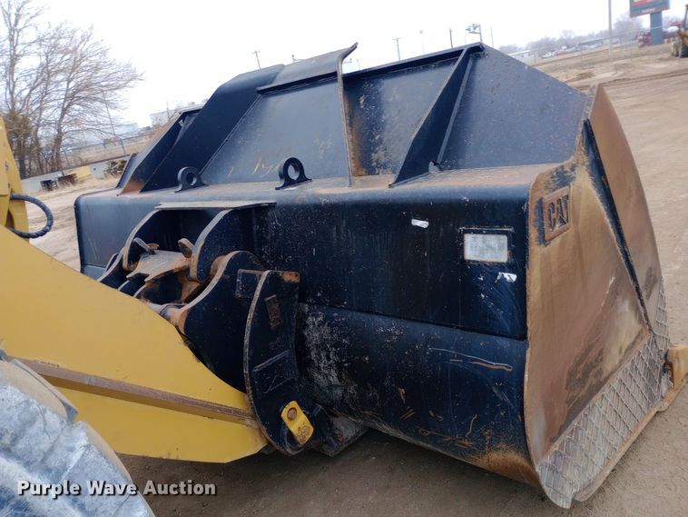 image for item EO0555 2015 Caterpillar 972M wheel loader