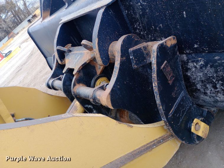 image for item EO0555 2015 Caterpillar 972M wheel loader